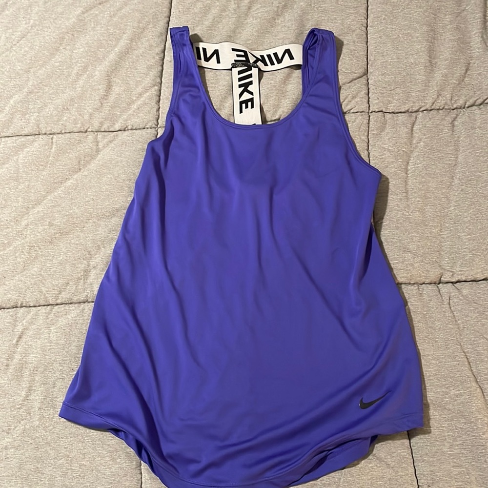 Nike Dri Fit racer back strap